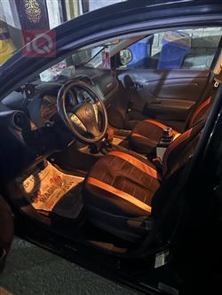 نيسان فيرسا